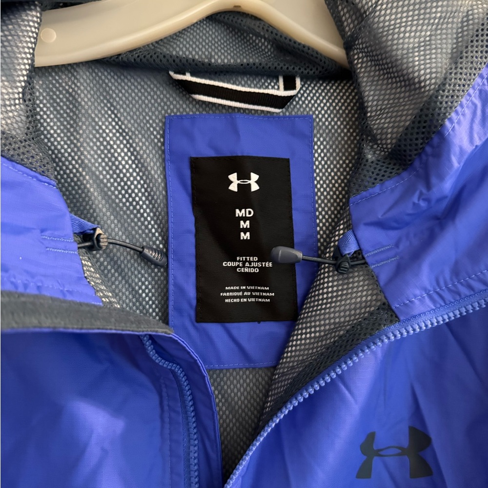 Under Armour Men’s M Raincoat